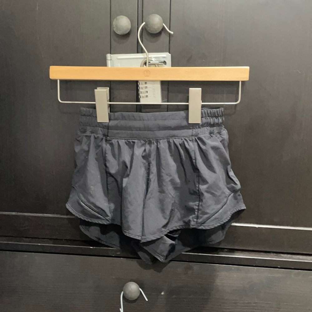lululemon black shorts